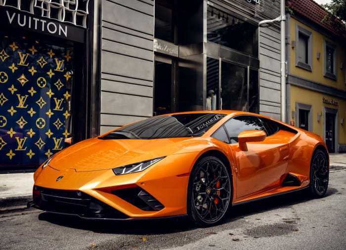 For Rent Lamborghini huracan 2022-pic_3