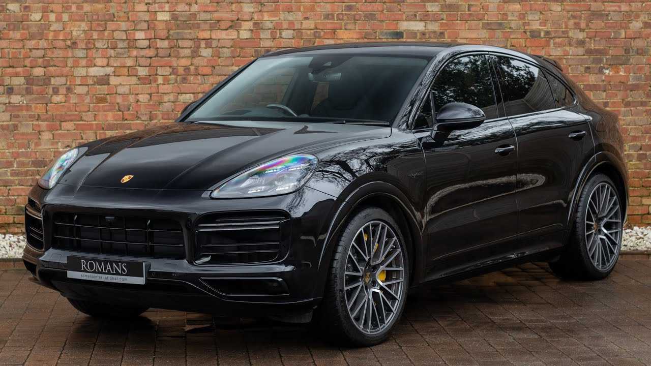 GTS SPECIAL PORSCHE CAYENNE V8 ** LOW MILEAGE **TOP RANGE **GCC** 500% ACCIDENTS FREE-pic_4