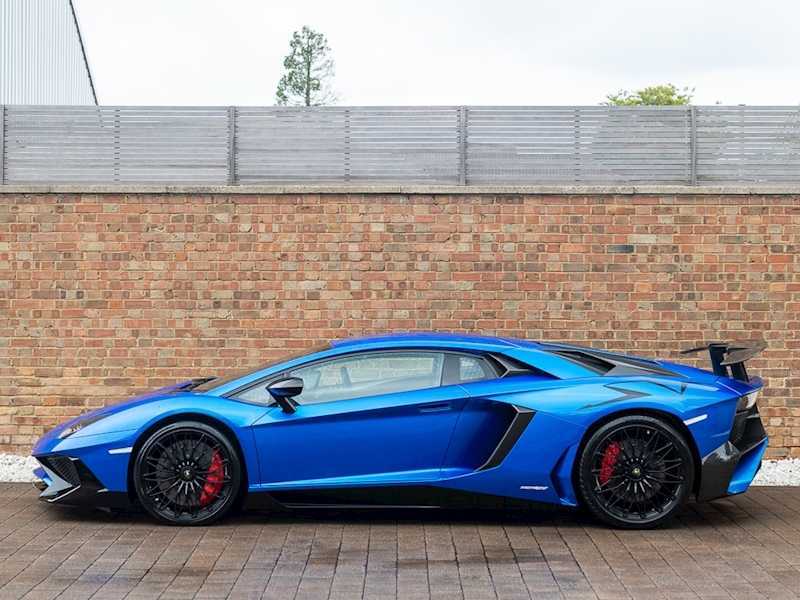 Lamborghini Aventador SVJ . special color .edition-pic_2