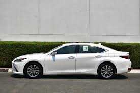 Lexus ES 300 Hybrid | GCC Specification | 2023 | For Export Only-pic_3