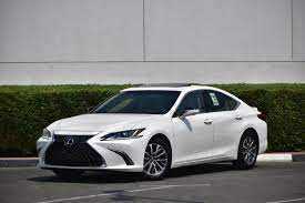 Lexus ES 300 Hybrid | GCC Specification | 2023 | For Export Only-pic_1