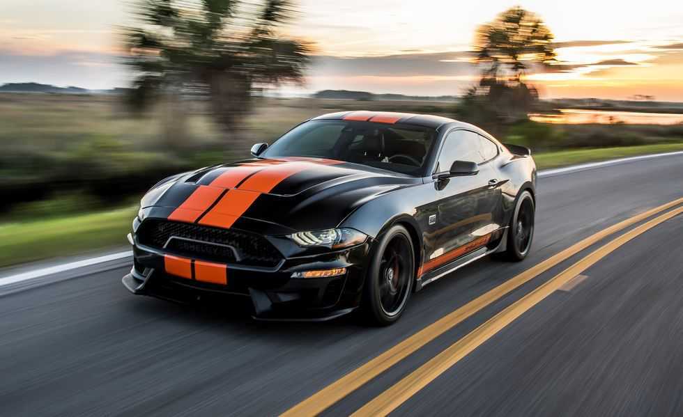 Luxury Car Rental Ford Mustang 2019-pic_1