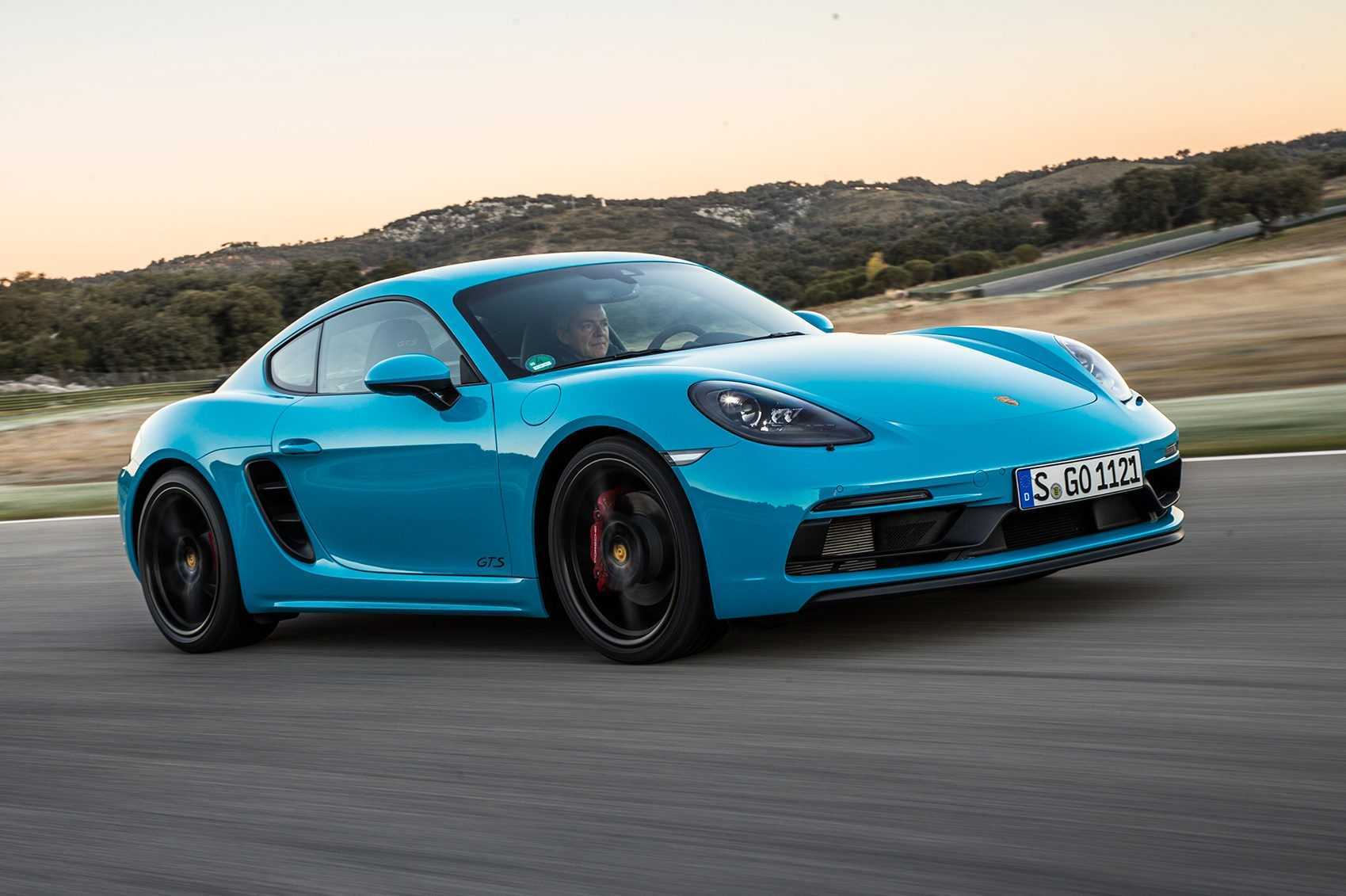 PORSCHE 718 CAYMAN | MODEL YEAR 2018 | GCC SPEC-pic_3