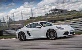 PORSCHE CAYMAN GT4 PDK CLUBSPORT, 4.0L 6 Cylinder 414hp, GT SILVER METTALIC 2021, UNDER WARRANTY.-pic_3