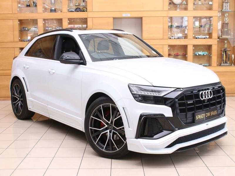 Rent Audi Q8 2022-pic_2