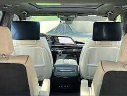 Rent Cadillac Escalade Platinum Sport 2022 in Dubai-pic_2