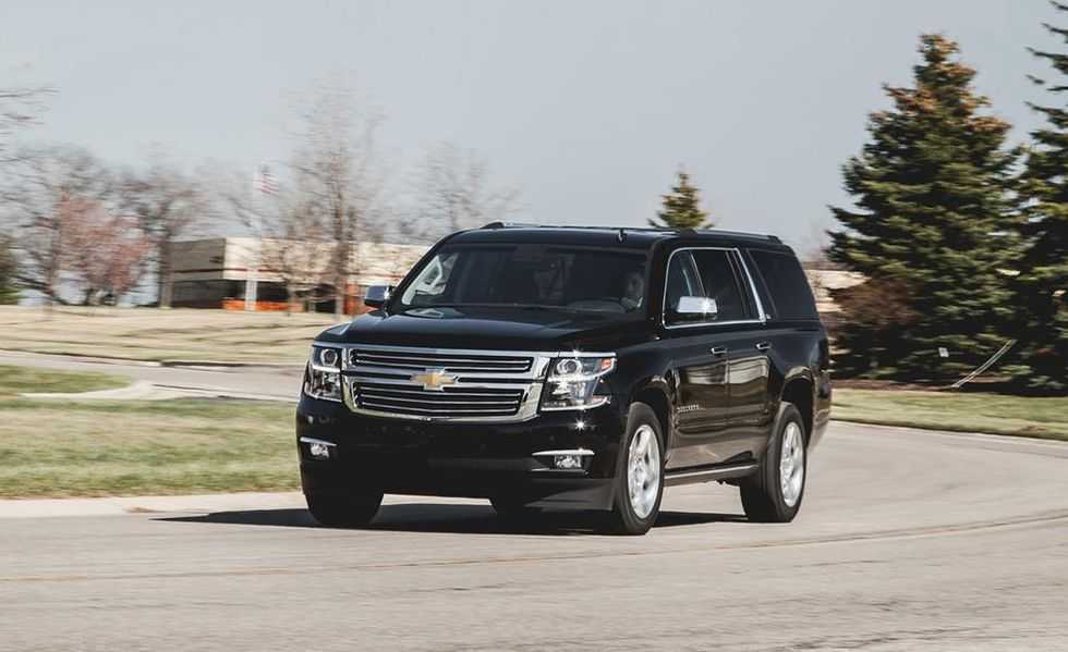 Rent Chevrolet Suburban 2022-pic_4