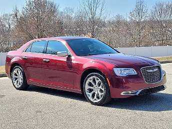 RENT CHRYSLER 300C 2018 IN DUBAI-pic_1