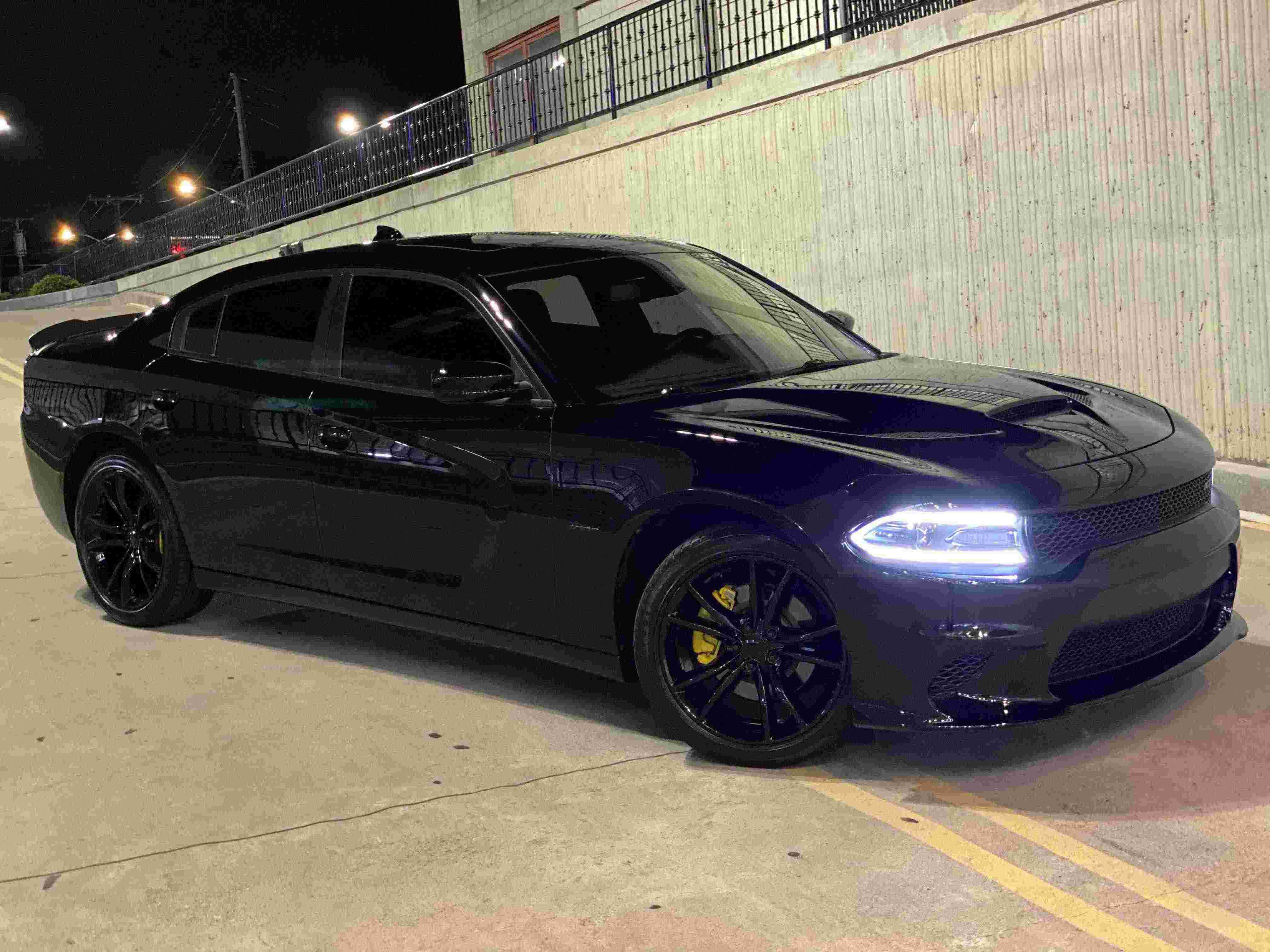 RENT DODGE CHARGER HELLCAT WIDEBODY KIT V6 2018 IN DUBAI-pic_6