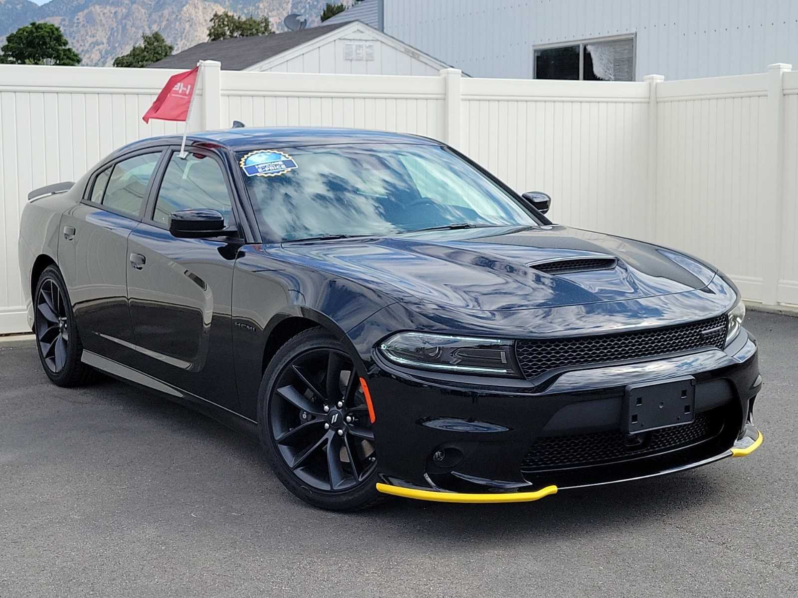 RENT DODGE CHARGER HELLCAT WIDEBODY KIT V6 2018 IN DUBAI-pic_3