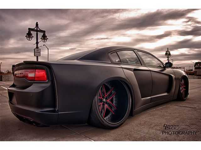 RENT DODGE CHARGER HELLCAT WIDEBODY KIT V8 2018 IN DUBAI-pic_3