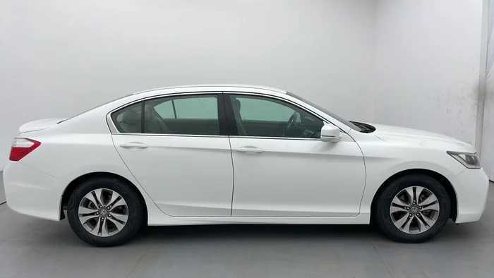 RENT HONDA ACCORD 2016 IN DUBAI-pic_5