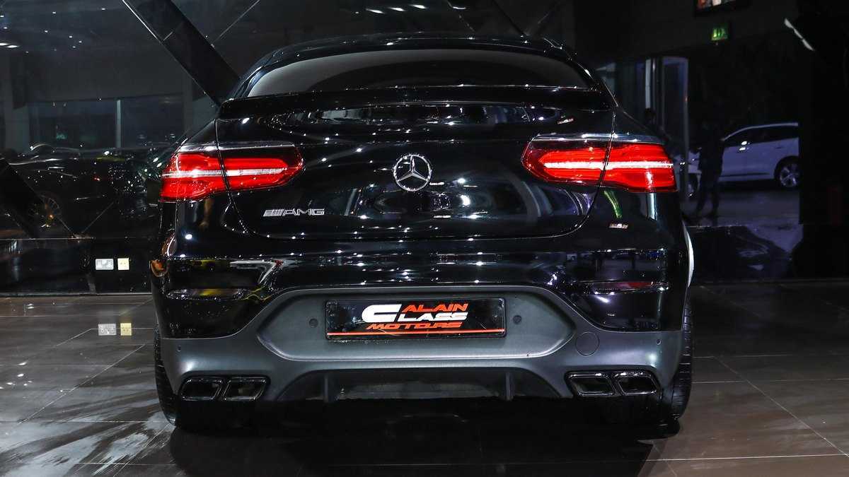 RENT MERCEDES BENZ AMG GLC 63 2020 IN DUBAI-pic_5