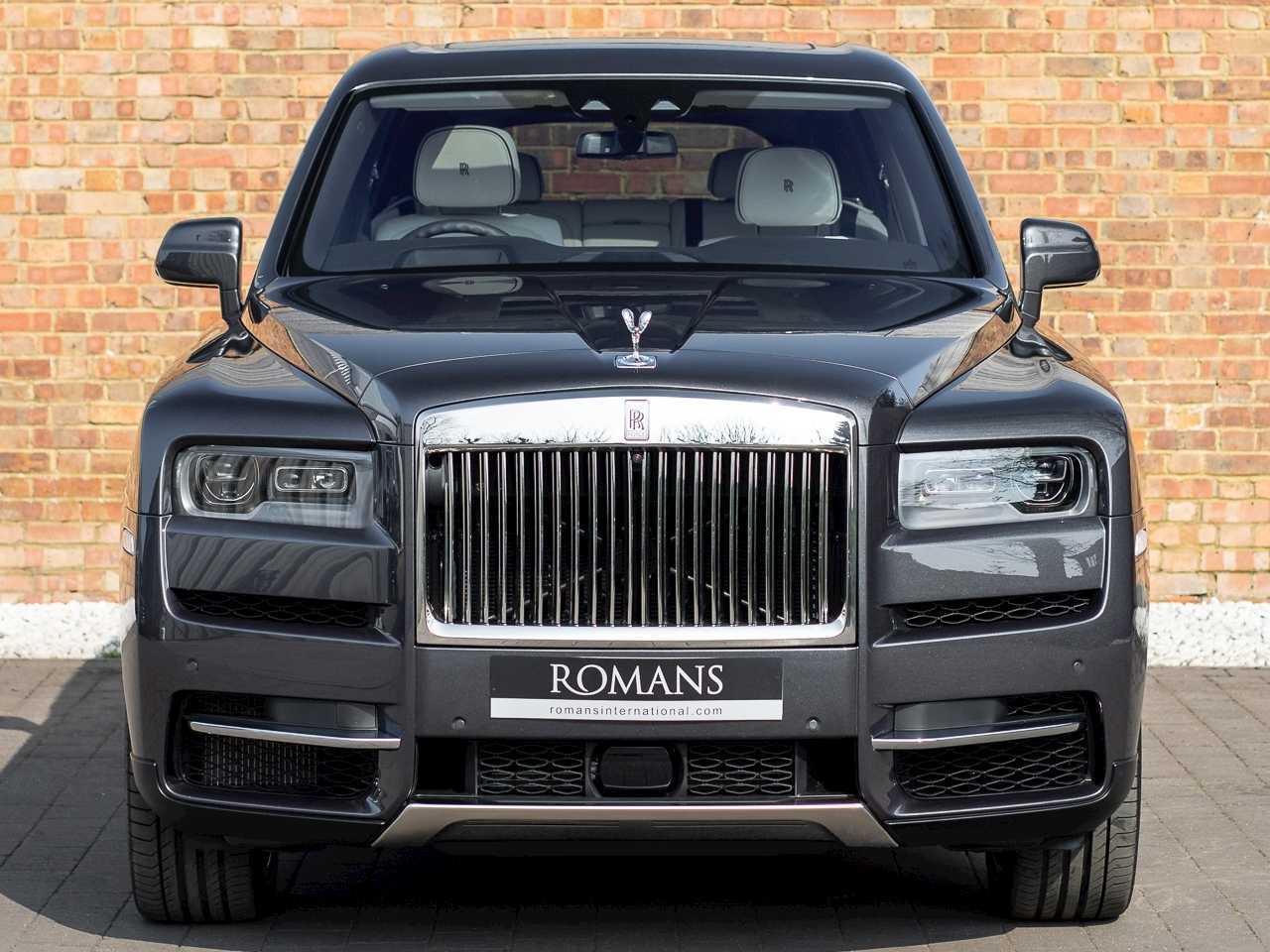 Rent Rolls Royce Cullinan 2022-pic_4