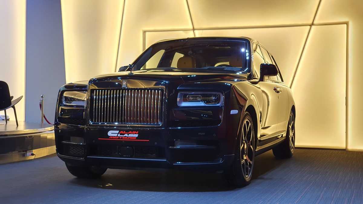 ROLLS ROYCE CULLINAN BLACK BADGE, 2022, FULL OPTIONS, PILOT SEAT, ZERO KM-pic_2