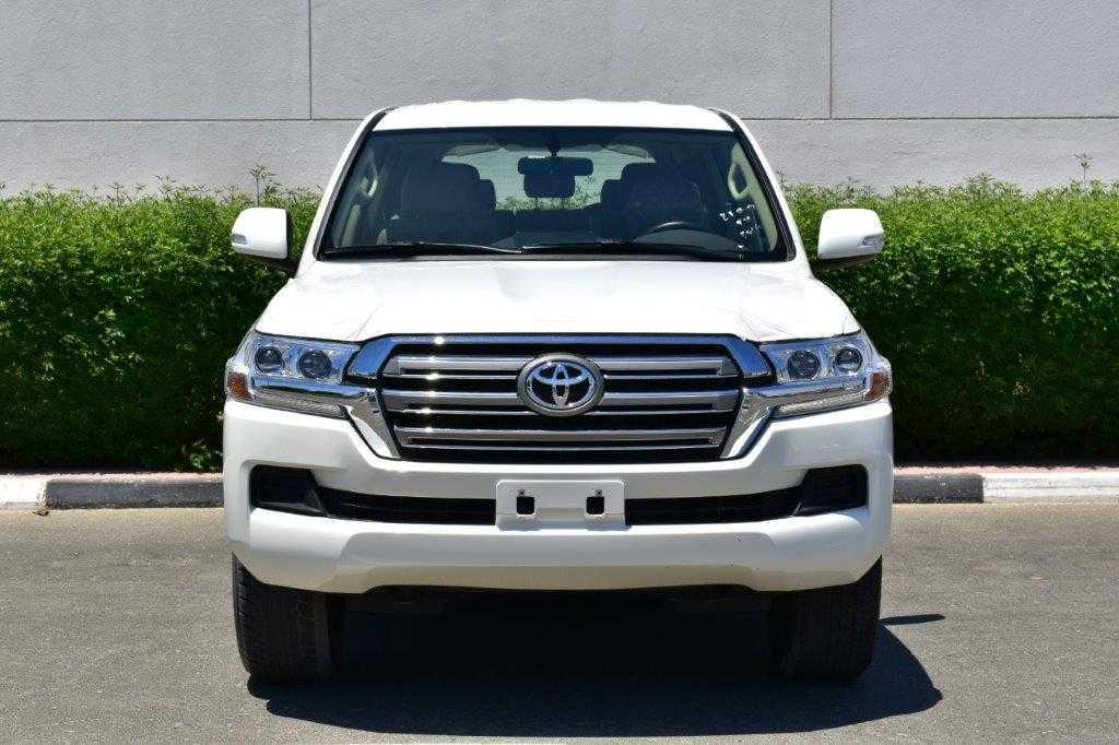 Toyota Land Cruiser VXR Twin Turbo Full Option Gcc Al-Futtaim Warranty-pic_1