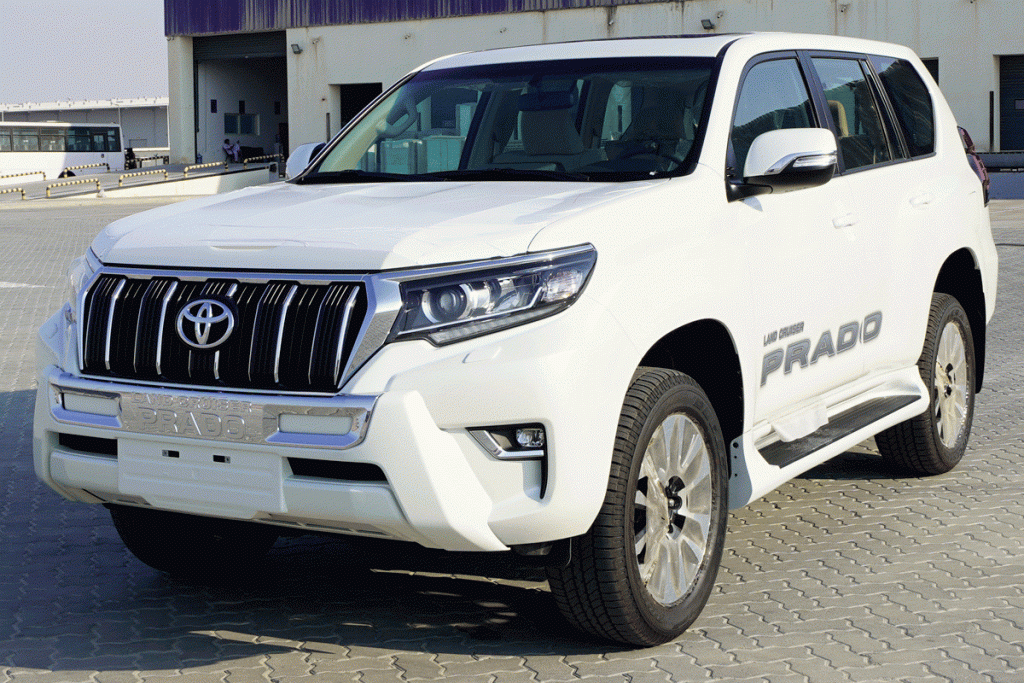 TOYOTA PRADO 2010 FACELIFTED 2021 V6 G.C.C IN EXCELLENT CONDITION AED 76,000 - image 3