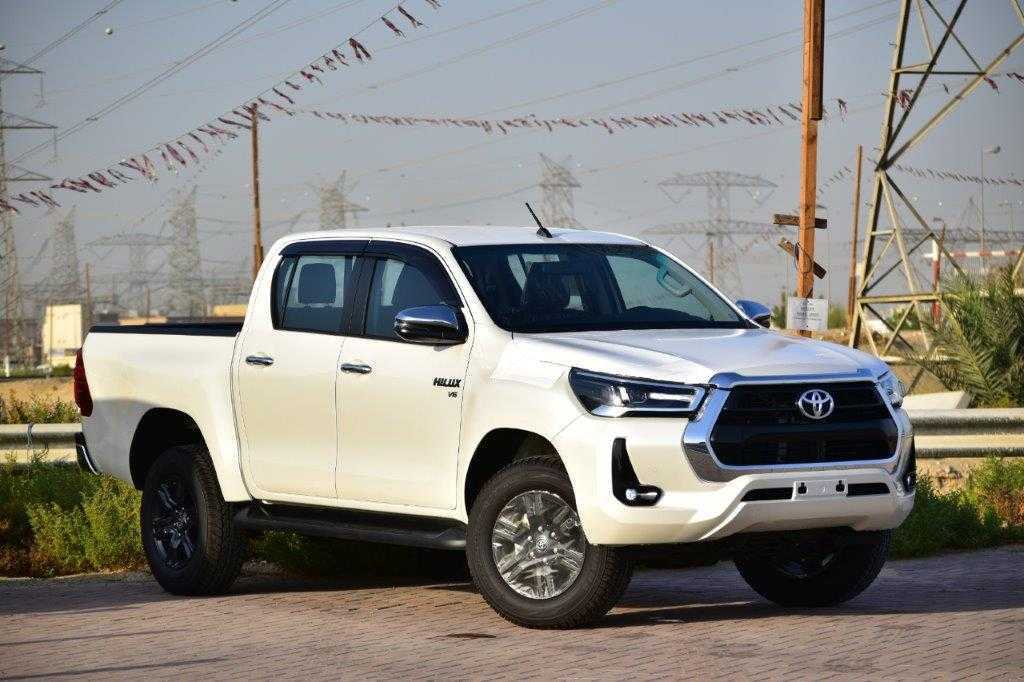 TOYOTA HILUX 4.0L 4X4 ADV D/C A/T PTR *ONLY FOR EX