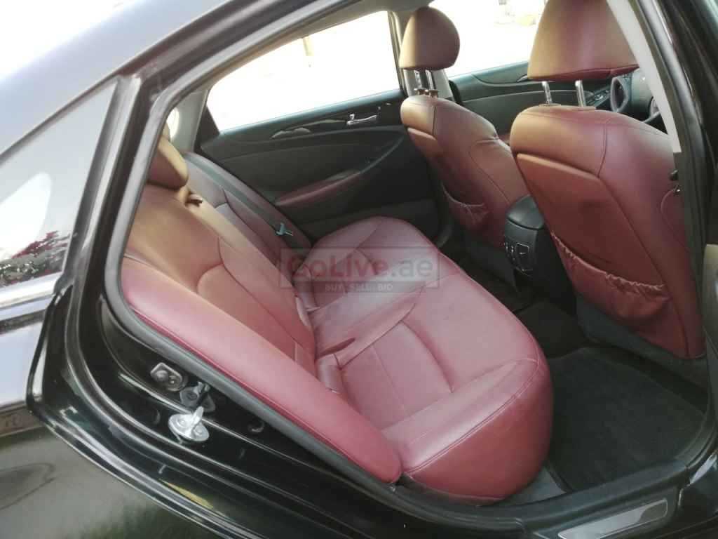 No.1 Leather seats, Panoramic. Good condition-image
