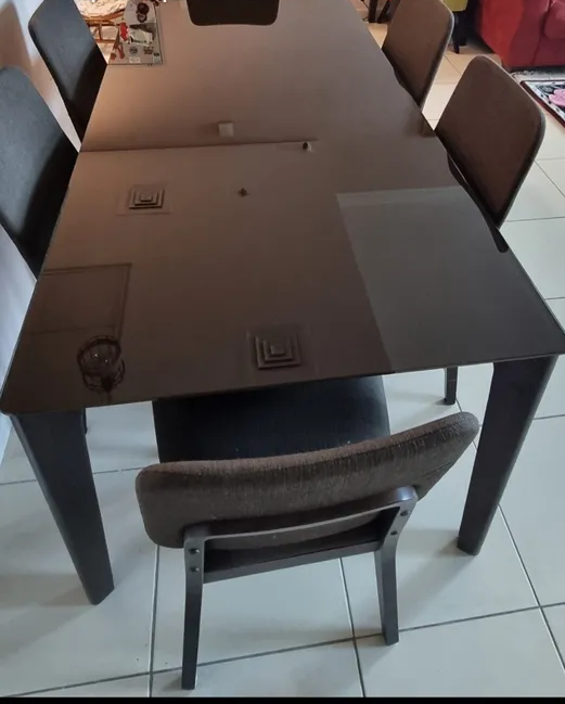 dinning table with 6 chairs-image