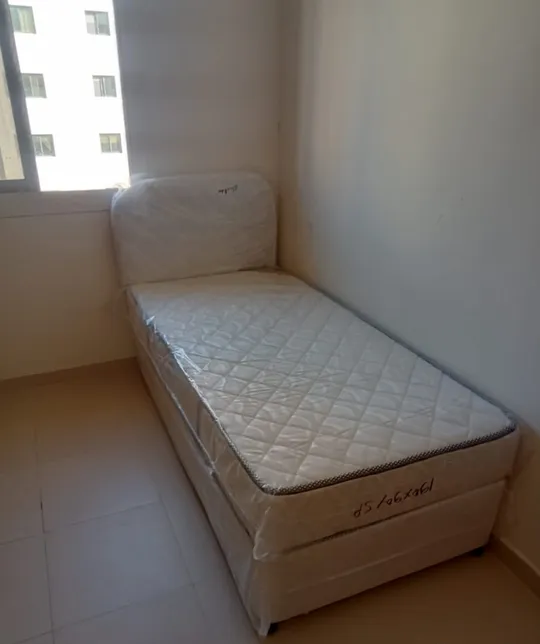Brand new single American base bed with spring mattress for sale