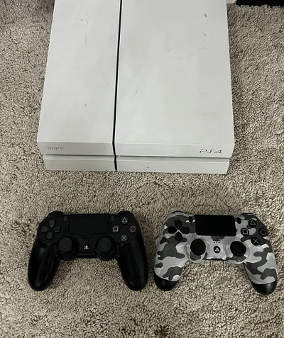 PS4 White Edition With Games and Controllers-pic_1