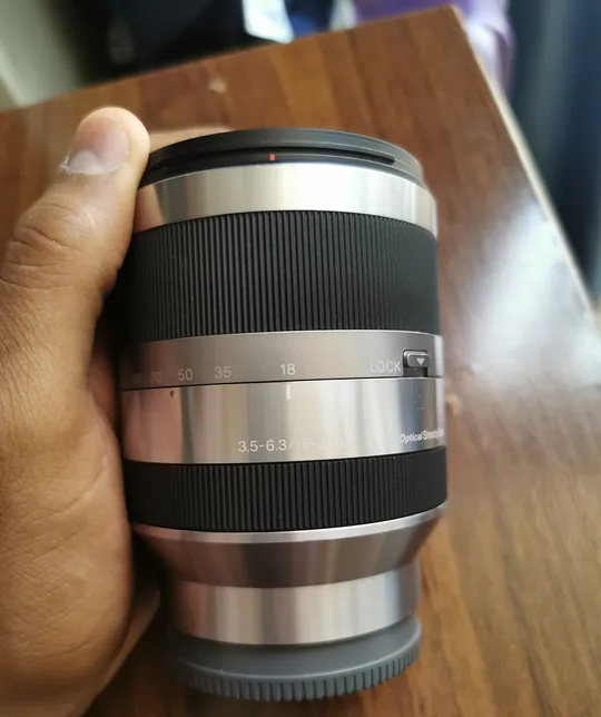Sony 18-200mm F3.5-6.3 E-Mount Lens SEL18200 E Silver-pic_2