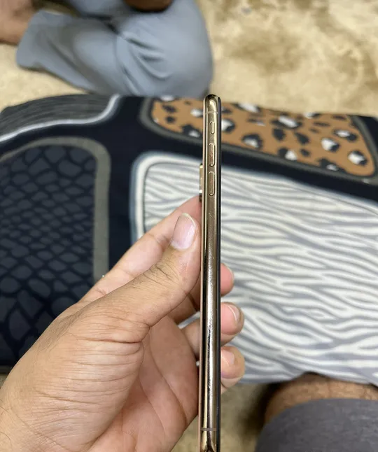 Apple iPhone XS MAX 512 Gb very clean with charger-pic_2