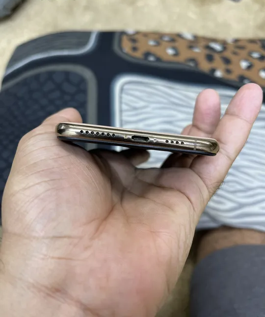 Apple iPhone XS MAX 512 Gb very clean with charger-pic_3