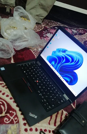 Lenovo ThinkPad YOGA