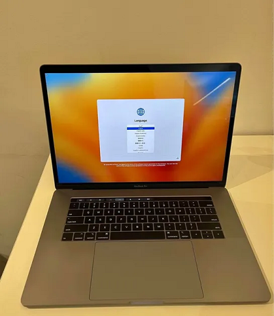 MacBook Pro 15" Model2019-pic_3