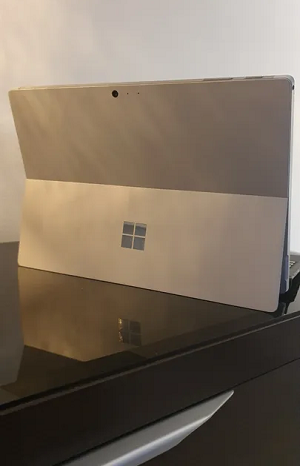 Microsoft Surface 4 pro with keyboard Intel core I5