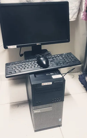 Dell desktop with LCD screen