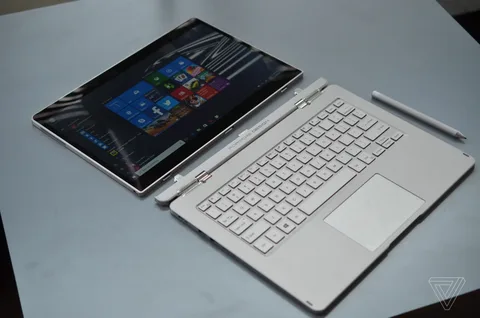 Surface Book 2 + PEN + BAG - Original Microsoft Pro Detachable Laptop good for gaming also