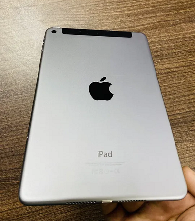 Ipad mini 4th generation with cover and all accessories also with warranty-pic_1
