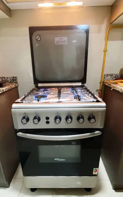 Super General (60x60) 4 burner gas stove and oven