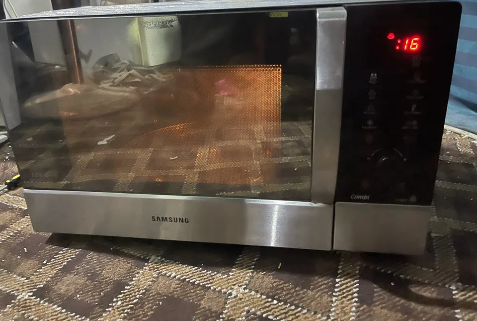Used microwave FREE DELIVERY-pic_3