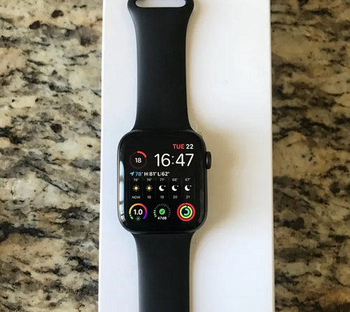 Apple watch S6 44mm GPS like new