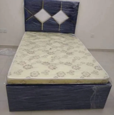 Devan bed with mattress