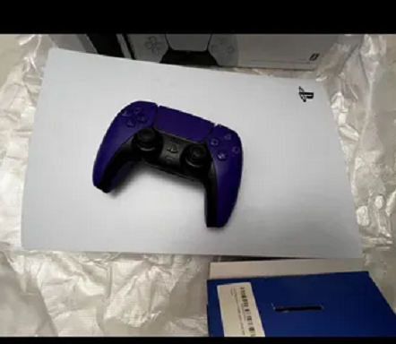 ps5 with controller-image