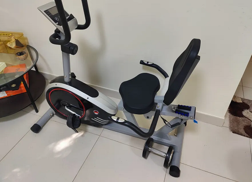 BODYCOACH Seat Exercise Bike with Backrest Adjustable Seat Flywheel Mass Approx. 9 kg Computer Pulse
