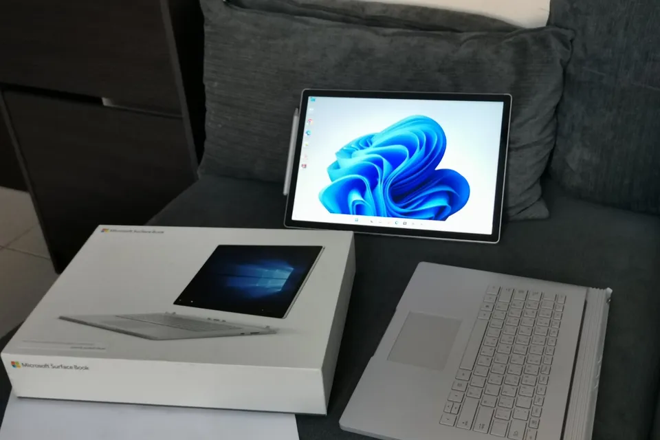 Surface Book 2 (15 inch) 6gb NVIDIA GPU - Complete Package-pic_2