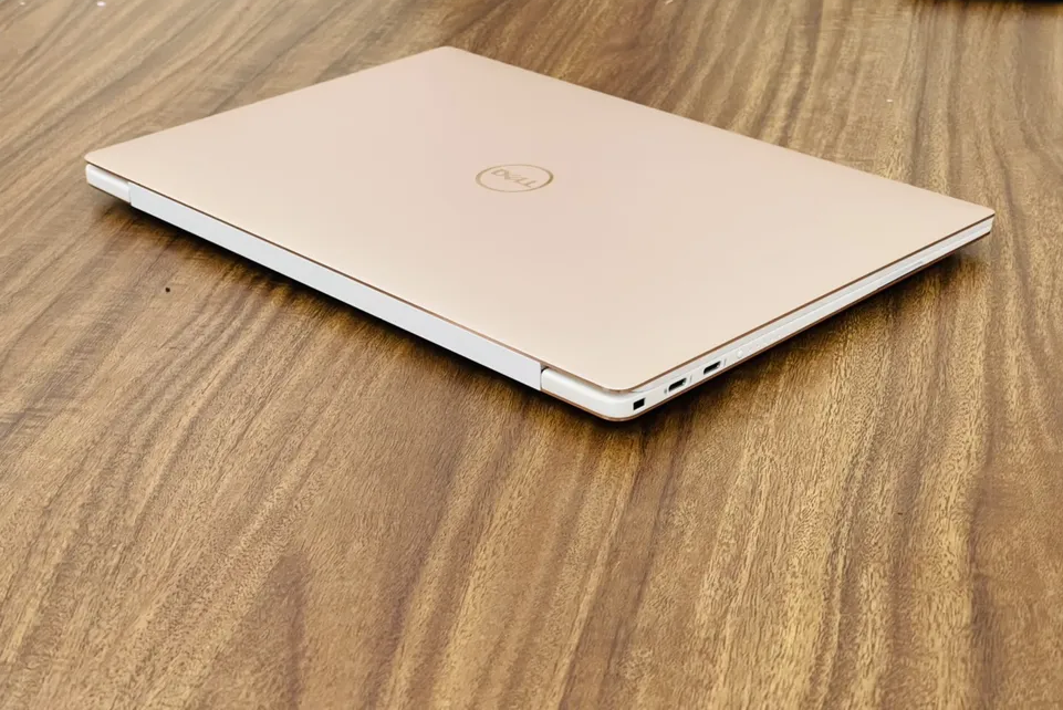 Dell XPS 13 (GOLD) - 4k touch i7/16gb/512gb - Premium Ultrabook laptop-pic_1