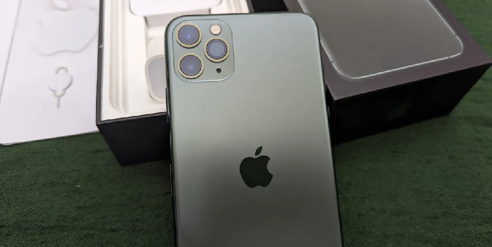 Apple Iphone 11 Pro Max 256GB It's Midnight Green Colour-pic_3
