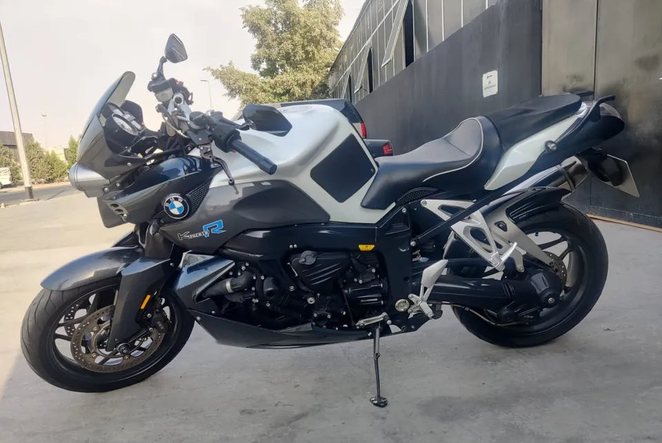 BMW K1200R in very good condition