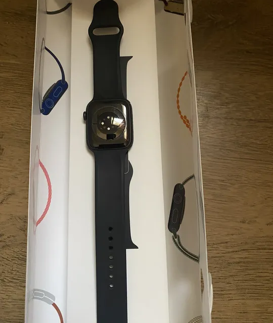 Apple Watch Series 6, 44mm, Cellular + GPS in box-pic_1