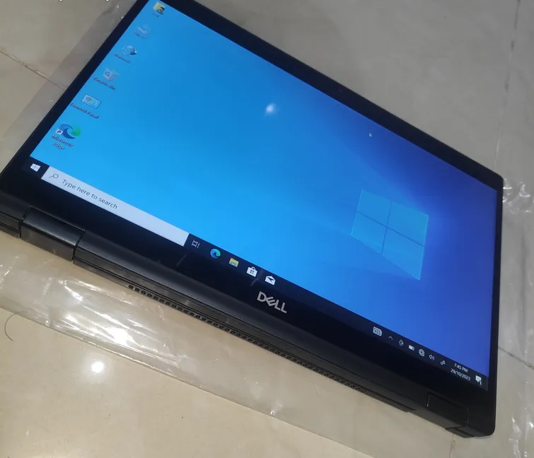 Dell 7390 2in1 Laptop touchscreen core i5 8th Generation