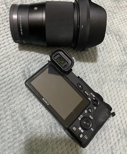 Sony a6500 + lens sigma 16mm 1,4