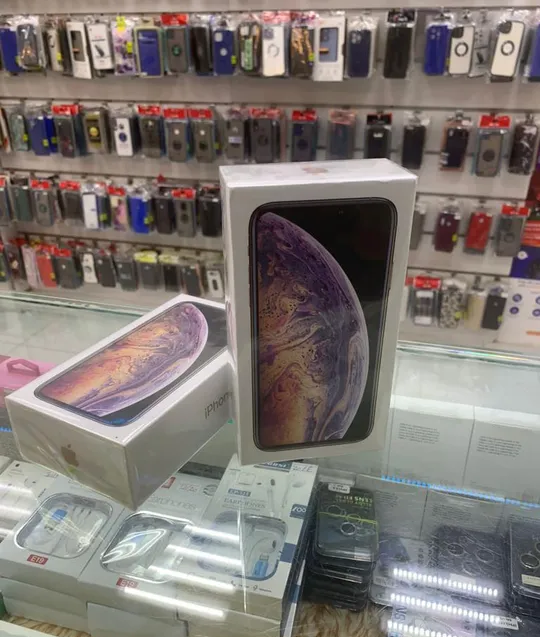 iPhone Xs Max 256GB 1 year warranty Delivery Available-pic_2