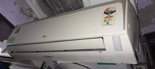 AC available  with waranty  good condition prefect working   I have    Split ac window ac-pic_1